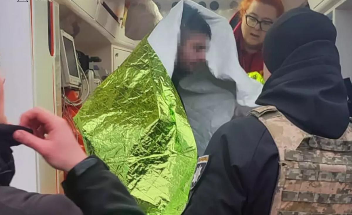 е