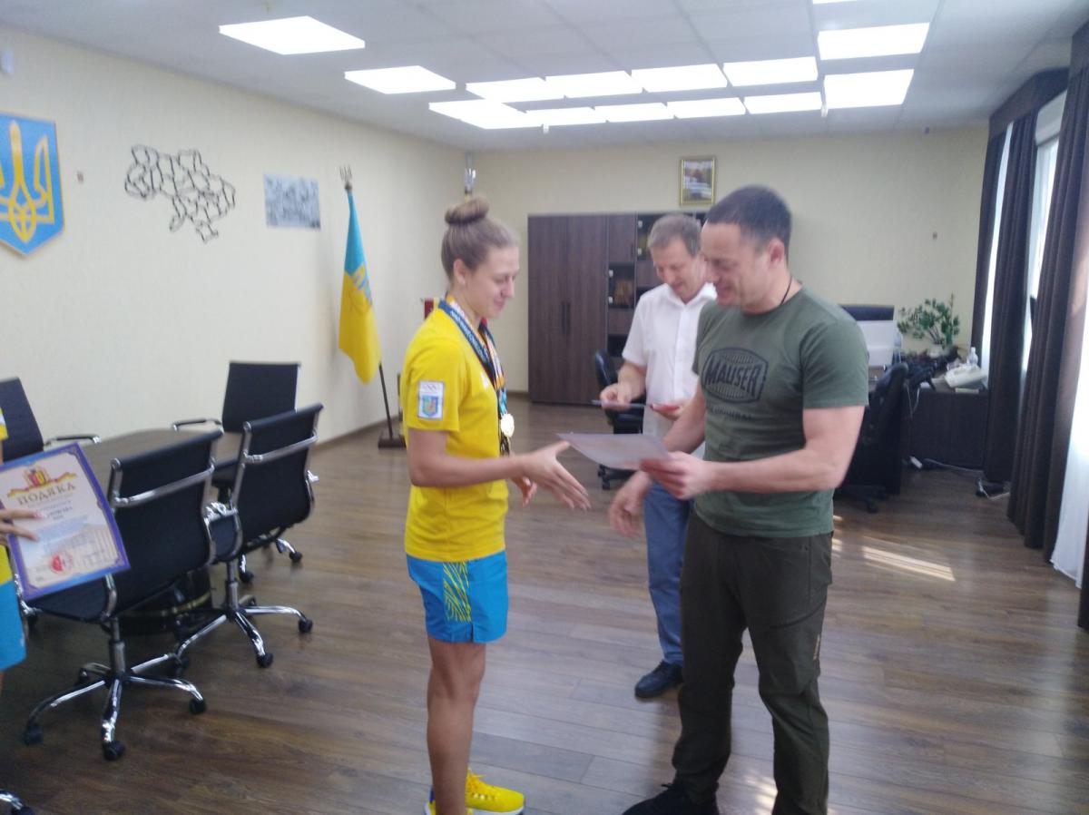 белоусов