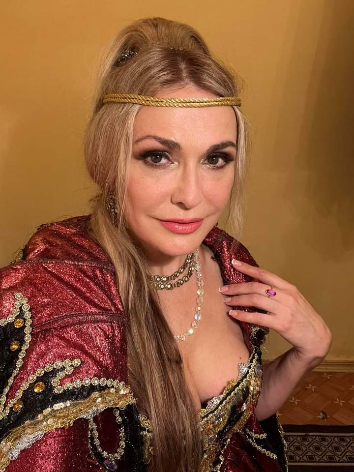женщина