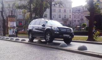 автомобиль