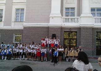 дк горького