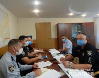 Полицейские