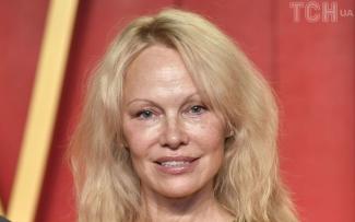 Памела Андерсон