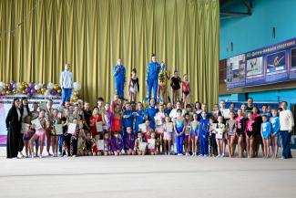 спортивна акробатика