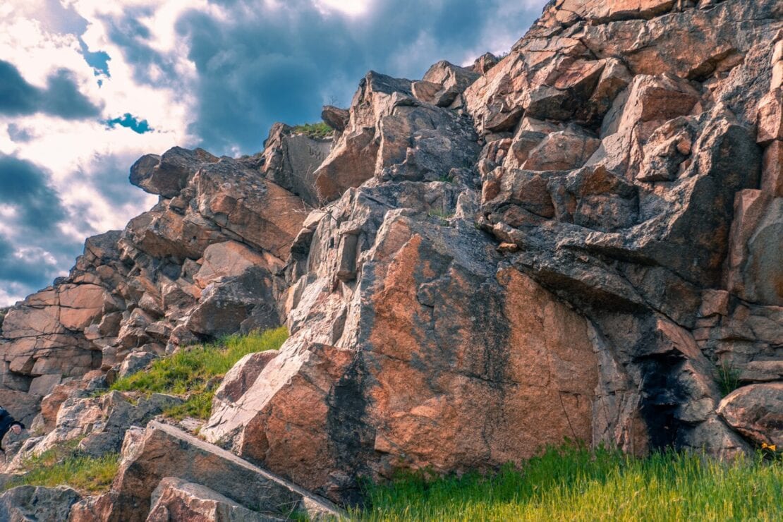 скалы