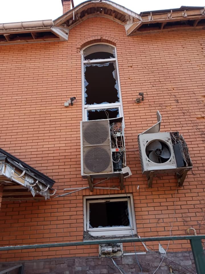 дом