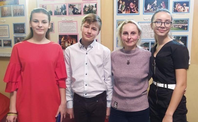 школьники