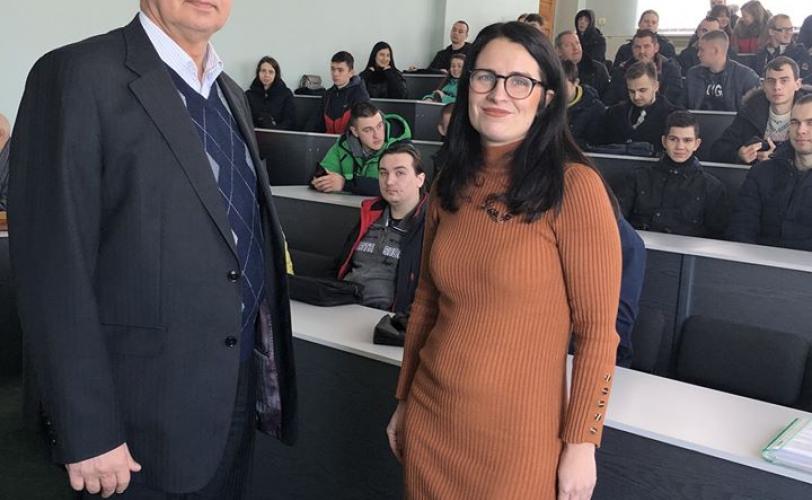 студенты