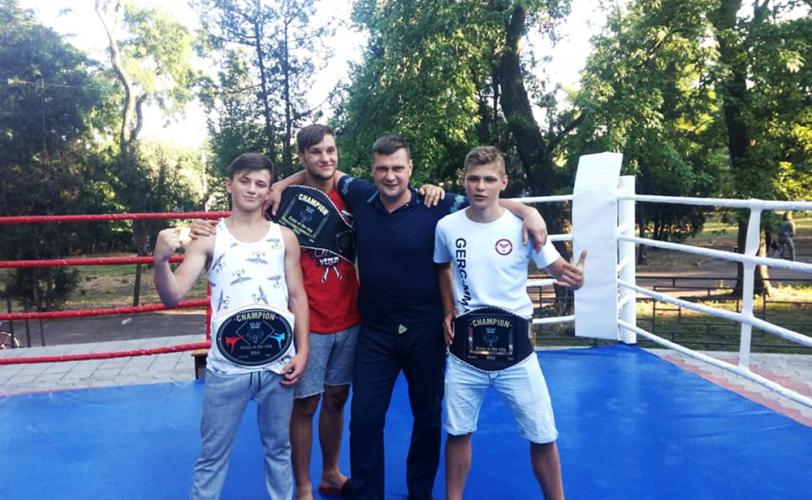 спортсмены