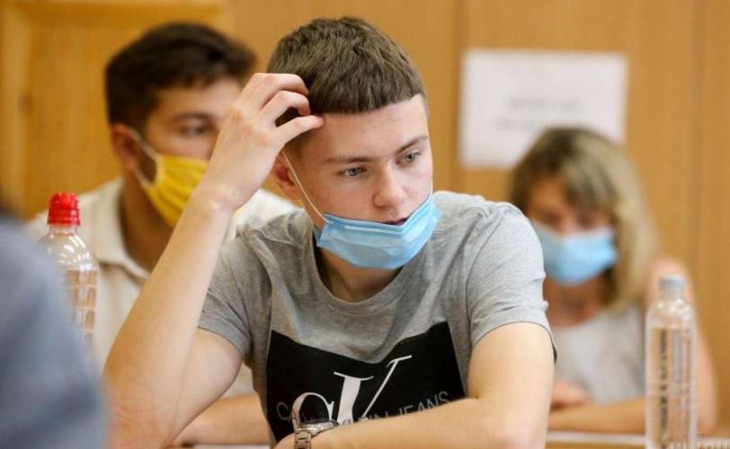 школьники