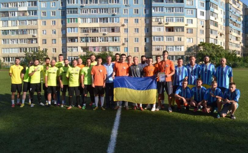 футболисты