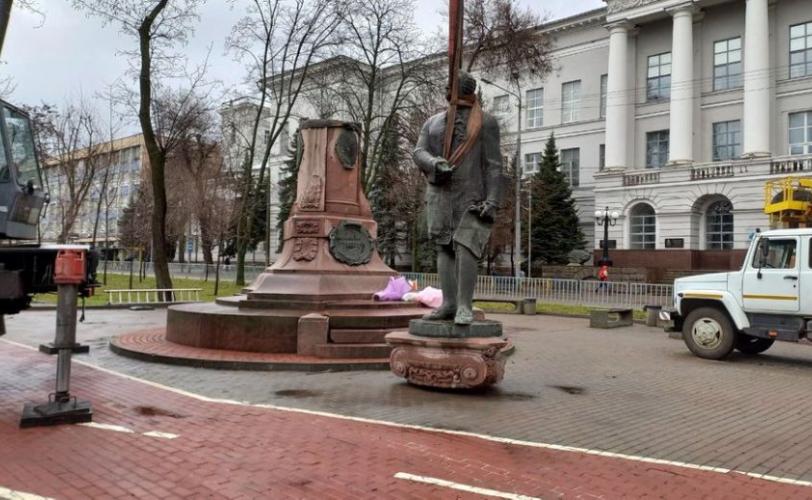 памятник