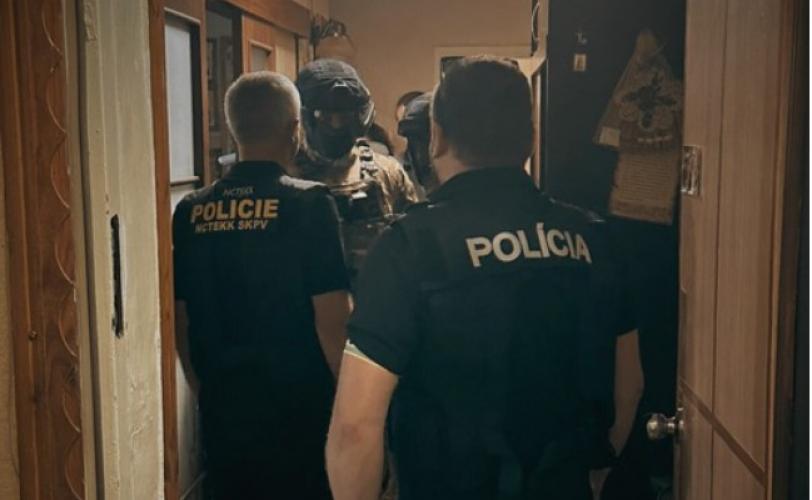 мінер