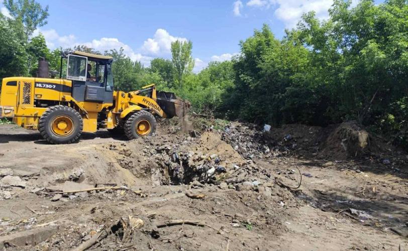 стихійне сміттєзвалище