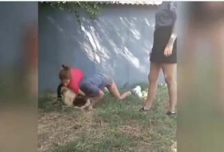 избили