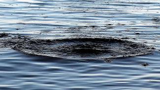 вода