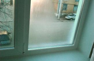 окно