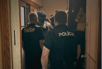 мінер