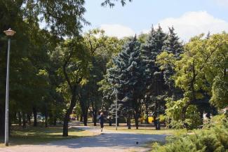город