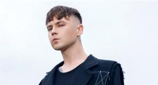 Артем Пивоваров