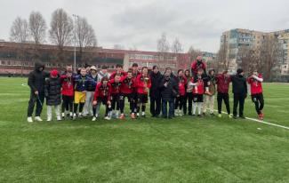 футболисты