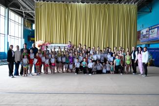 спортивна акробатика